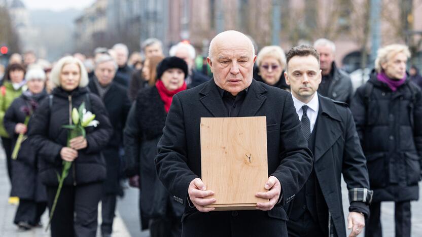 Atsisveikinimas su režisieriumi R. Tuminu