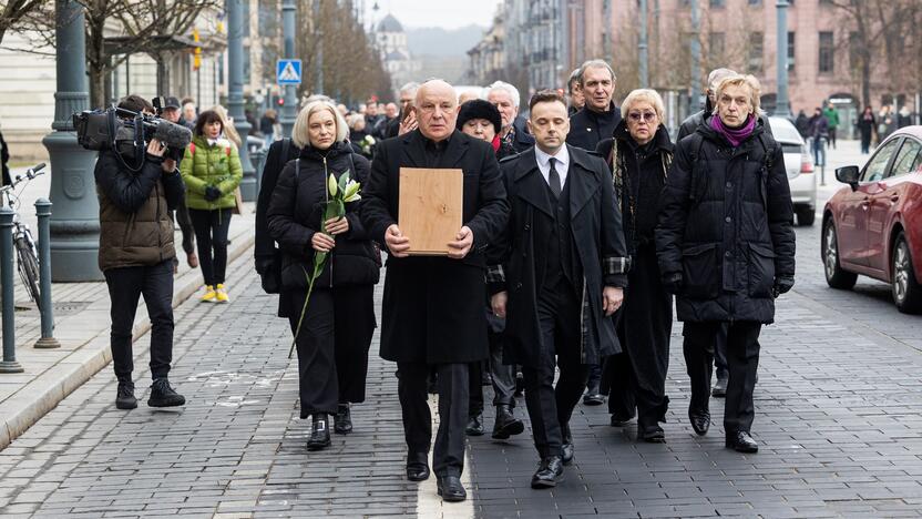 Atsisveikinimas su režisieriumi R. Tuminu