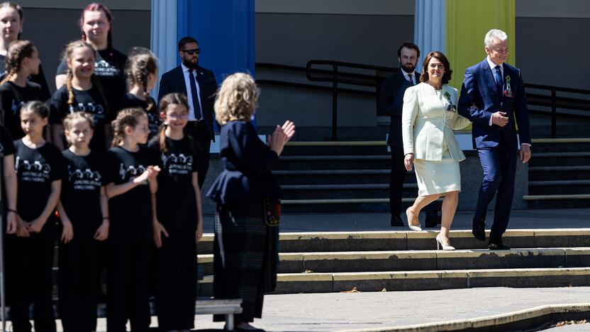 Dainų šventės vėliavos pakėlimo ceremonija Vilniuje