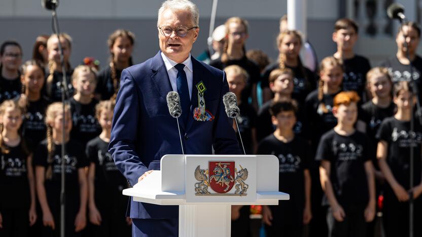 Dainų šventės vėliavos pakėlimo ceremonija Vilniuje