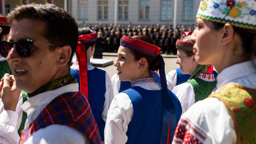 Dainų šventės vėliavos pakėlimo ceremonija Vilniuje