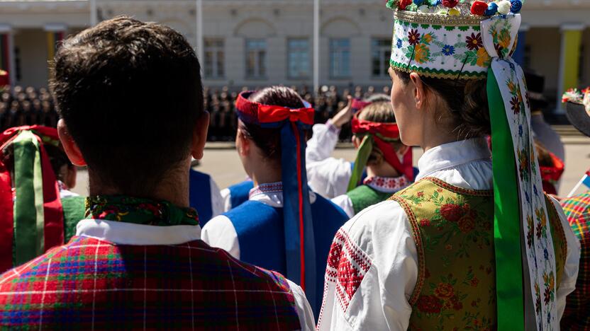 Dainų šventės vėliavos pakėlimo ceremonija Vilniuje