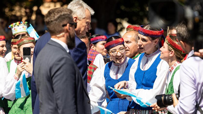 Dainų šventės vėliavos pakėlimo ceremonija Vilniuje