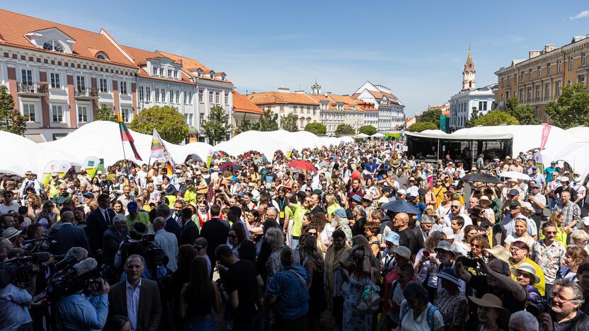 Pasaulio lietuvių bendruomenių ir Lietuvos tautinių bendrijų dienos atidarymas