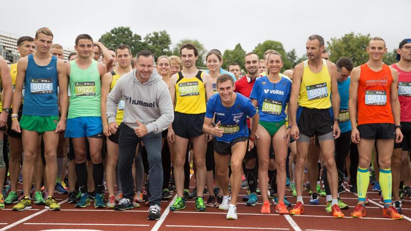 Sportiškai: G.Bielskaus teigimu, "Naujametinis Ąžuolyno bėgimas" – geriausias būdas su draugais užbaigti senuosius metus,