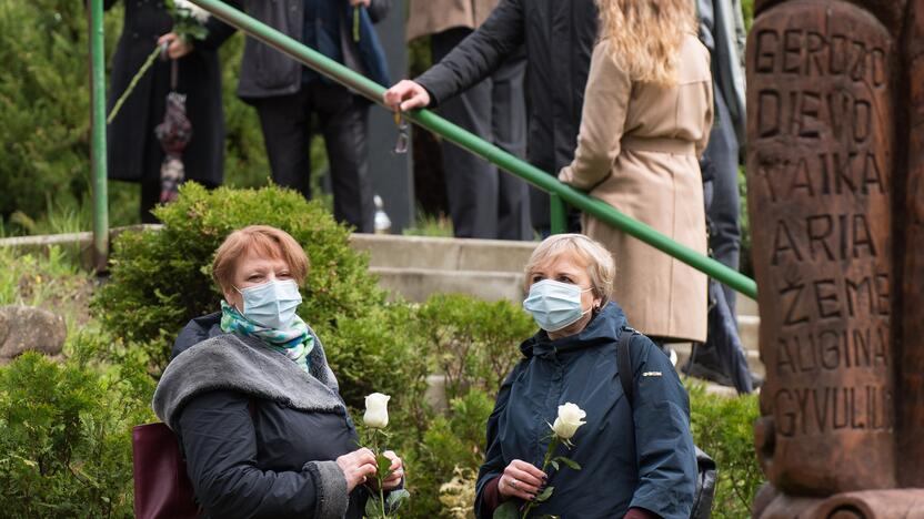 KTU gimnazijos įkūrėjas B. Burgis atgulė amžinojo poilsio