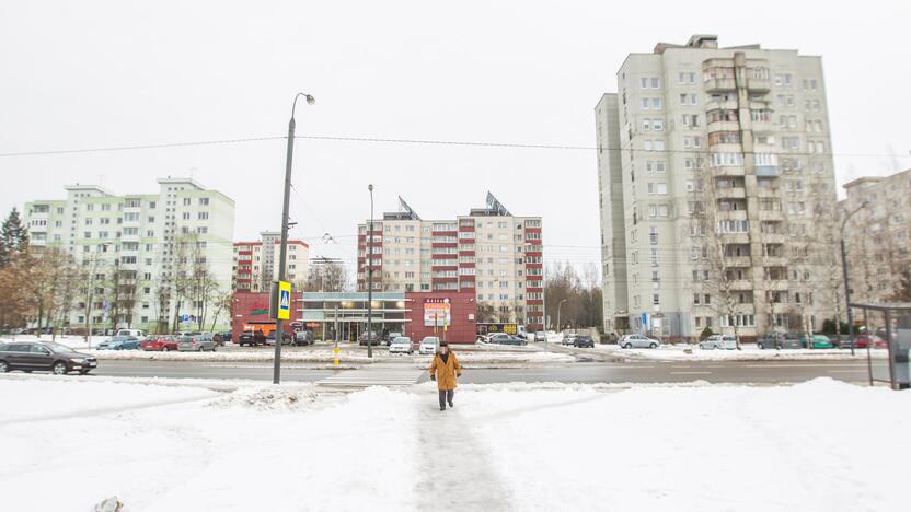 Spąstai: neteisėtu laisvės atėmimu kaltinamo K.A. kaimynų teigimu, iš jo buto viename šių Eigulių mikrorajono daugiabučių dažnai aidi moterų pagalbos šauksmai.