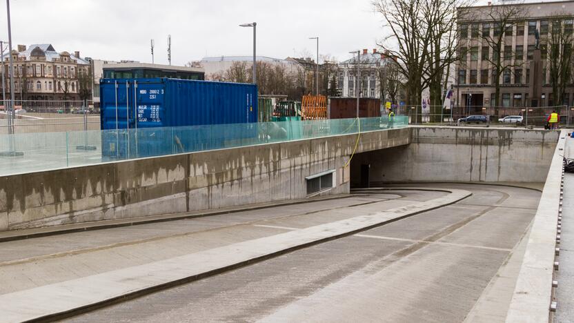 Terminai: maždaug po mėnesio bus galima pradėti naudotis požemine Vienybės aikštės automobilių aikštele.