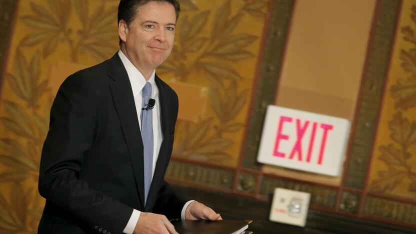 Jamesas Comey