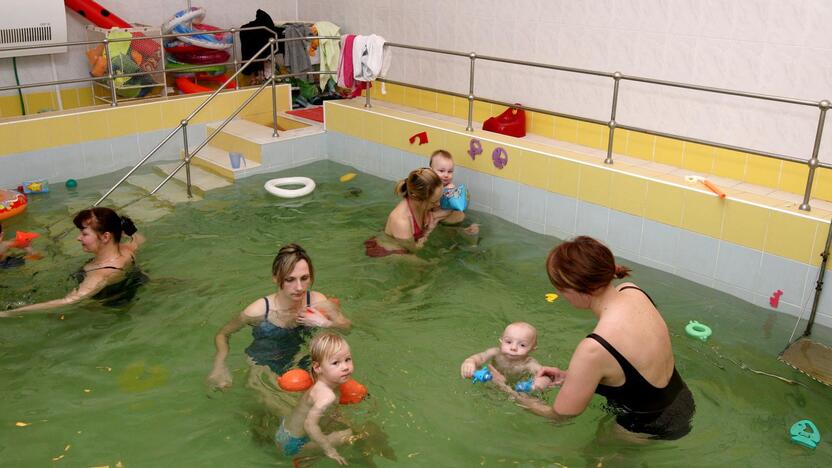 Pokyčiai: dėl padidėjusių kainų Klaipėdos sveikatos priežiūros centro vaikų baseinas sulaukia mažiau lankytojų.