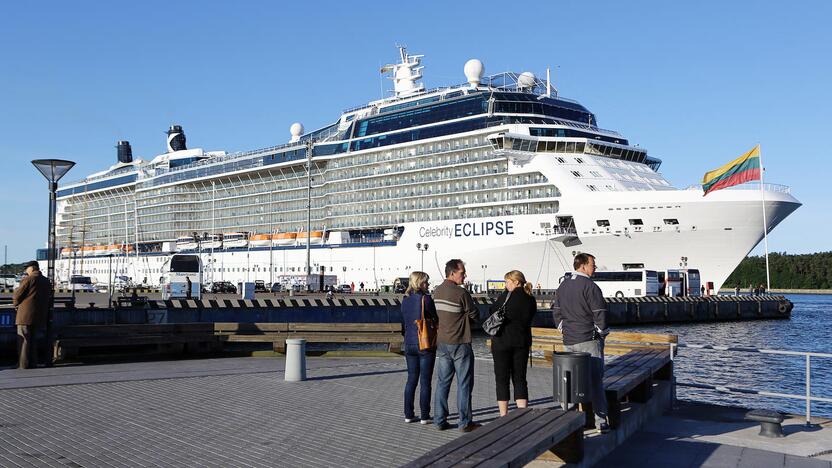 Planai: šiemet uostamiestyje vėl prisišvartuos gigantiškas laineris „Celebrity Eclipse“.