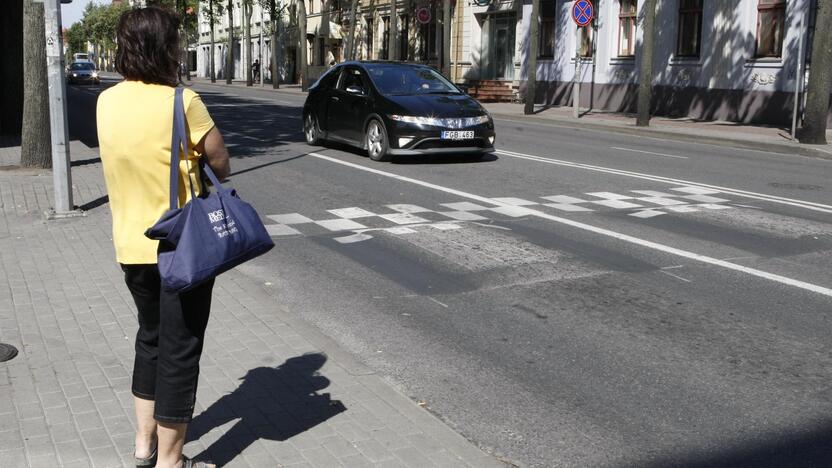 Pokyčiai: uostamiesčio gatvėse jau nebėra plastikinių automobilių greitį mažinančių įrenginių.