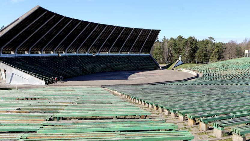 Vasaros estrados laisvalaikio komplekso atsiradimo planai sunkiai juda į priekį.