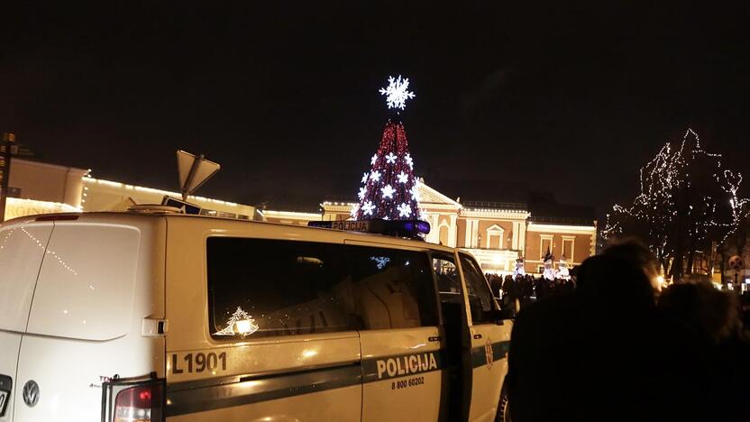 Policininkams ir medikams didžiosios šventės yra sunkiausio darbo metas.