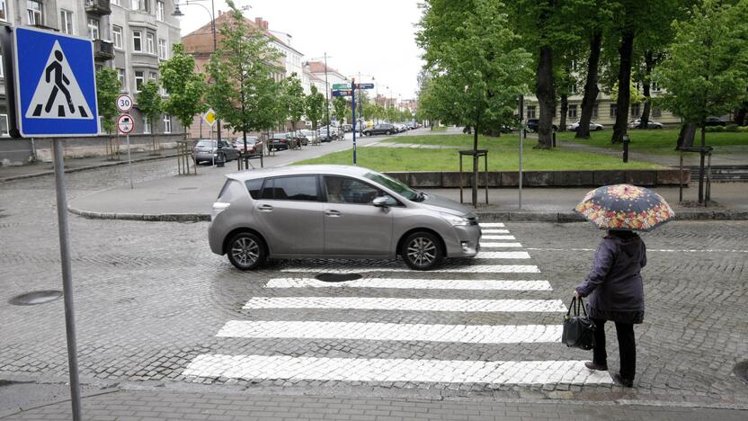 Rezultatas: Liepų gatvėje daug aistrų sukėlusi perėja pagaliau buvo pažymėta.