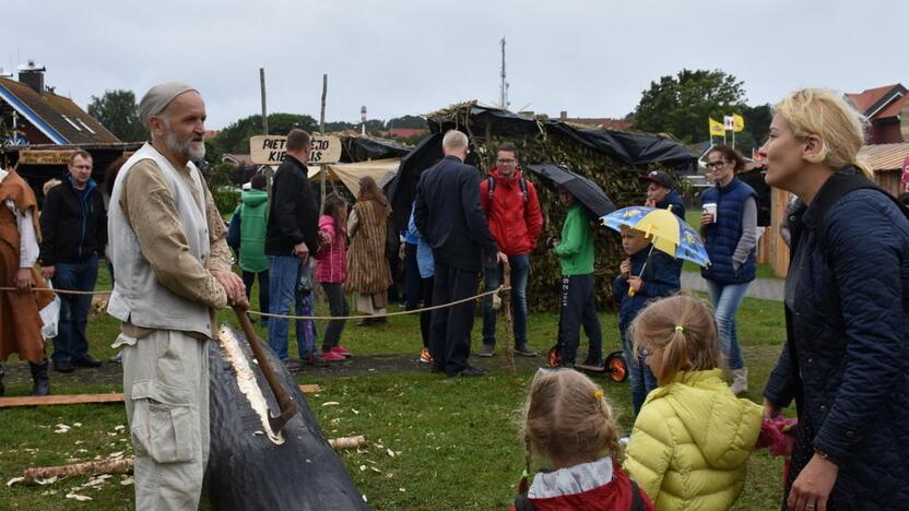 Interesas: žiūrovams buvo labai smalsu sužinoti, kaip senais laikais dirbdavo amatininkai.