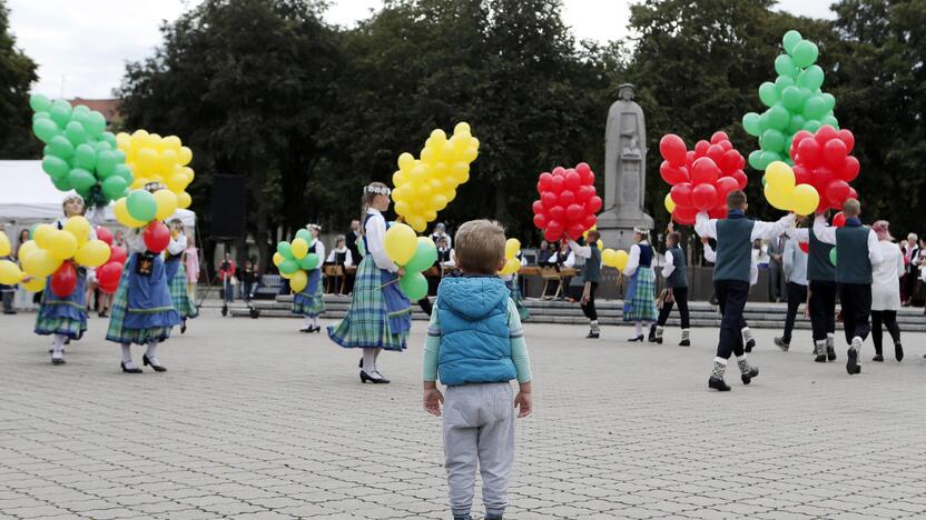 Neįprasta: pirmoji pamoka uostamiestyje tradiciškai vyks Lietuvininkų aikštėje, bet ne rugsėjo 1-ąją, o 3-iąją.