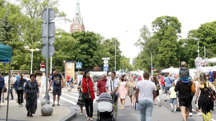 Visiems: vakar prasidėjusioje ir visą savaitgalį besitęsiančioje Kurorto šventėje Palangoje puikiai jausis tiek vaikai, tiek jaunimas, tiek ir vyresnieji.