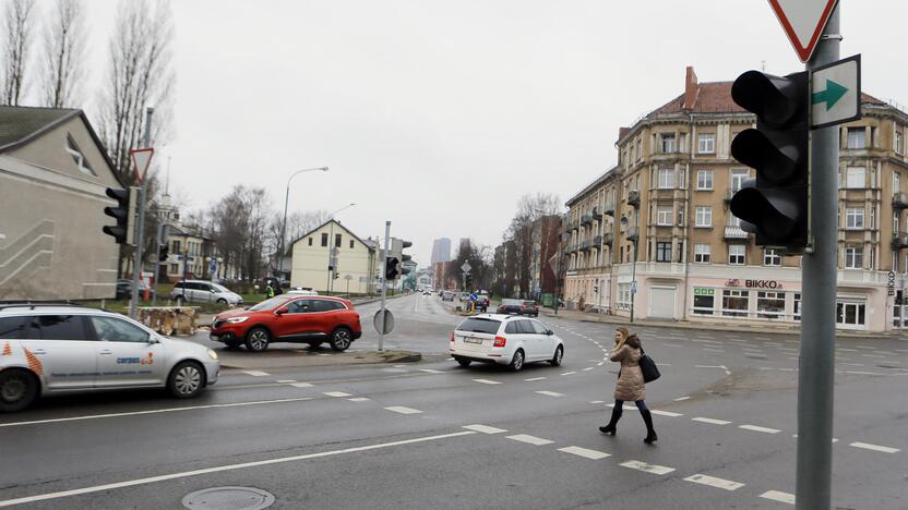 Pavojus: vienoje judriausių miesto sankryžų jau kurį laiką neveikia šviesoforai.