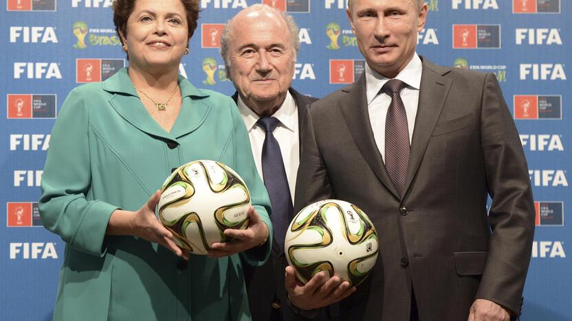 Brazilijos prezidentė D.Rousseff, FIFA prezidentas S. Blatteris ir Rusijos prezidentas V. Putinas