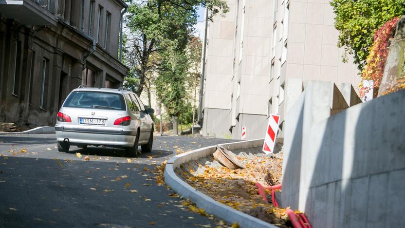 Po remonto atnaujintas eismas Žemaičių gatvės įkalne