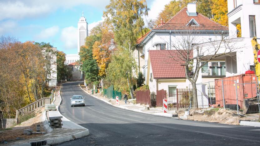 Po remonto atnaujintas eismas Žemaičių gatvės įkalne