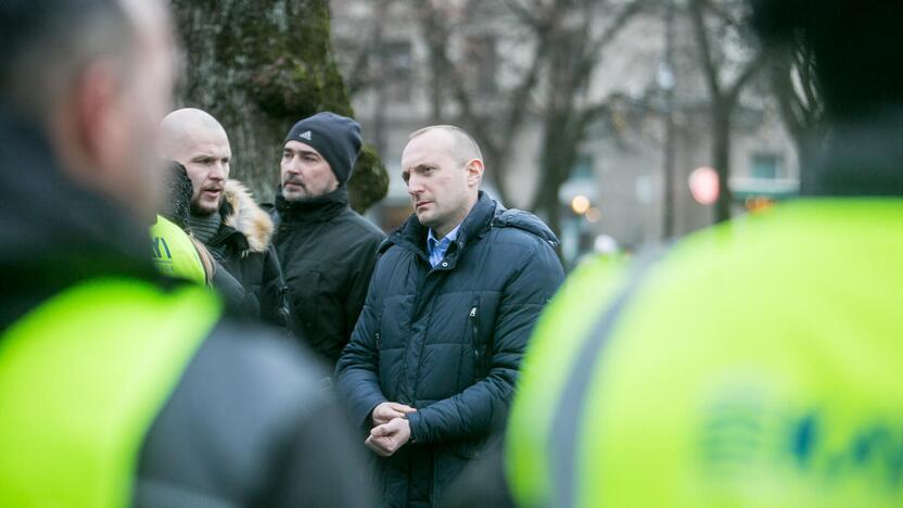 Stadioną statančių turkų protestas