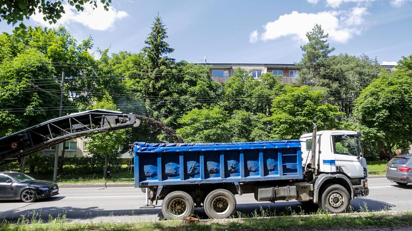 Uždaryta Kovo 11-osios gatvės atkarpa