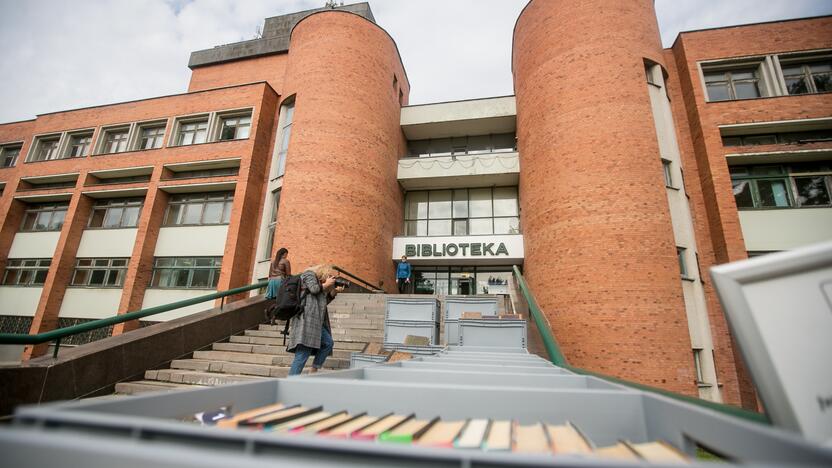 Viešosios bibliotekos iškraustymo akcija