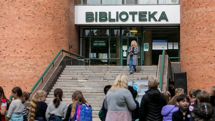 Viešosios bibliotekos iškraustymo akcija