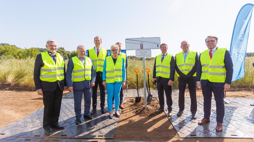 Jonavoje pradedamos geležinkelio tilto per Nerį statybos