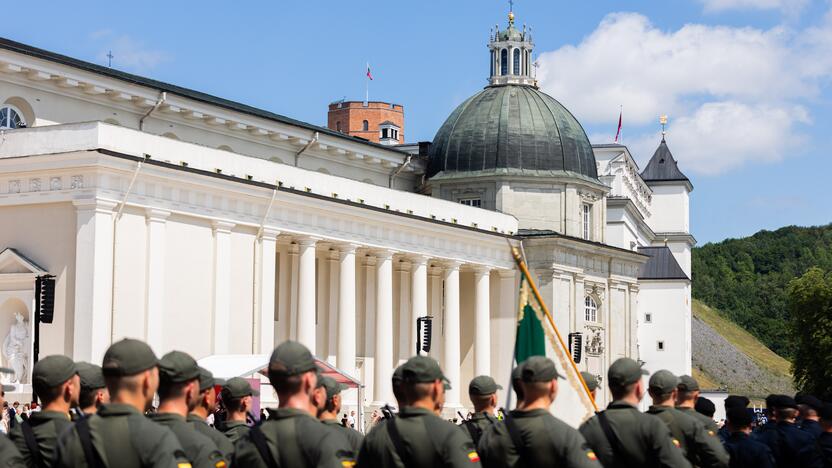 Lietuvos ginkluotųjų pajėgų vėliavų, būrių ir vadų rikiuotė