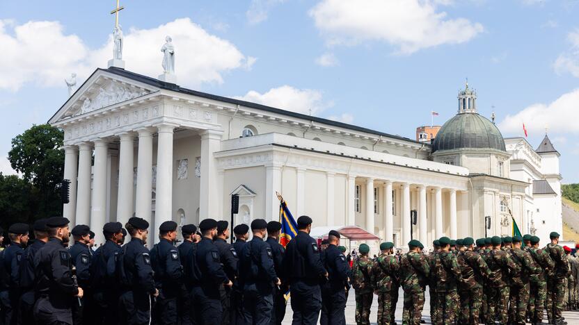 Lietuvos ginkluotųjų pajėgų vėliavų, būrių ir vadų rikiuotė