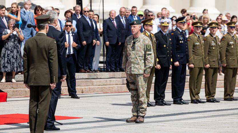 Lietuvos ginkluotųjų pajėgų vėliavų, būrių ir vadų rikiuotė