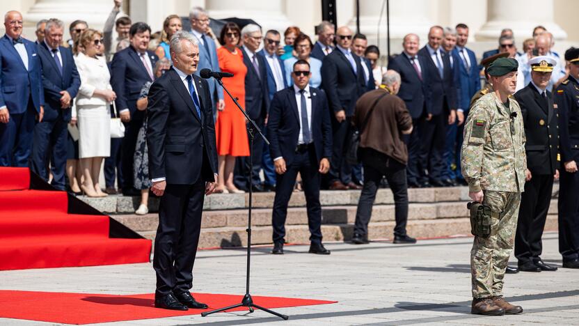 Lietuvos ginkluotųjų pajėgų vėliavų, būrių ir vadų rikiuotė