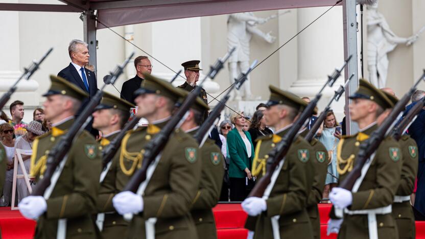 Lietuvos ginkluotųjų pajėgų vėliavų, būrių ir vadų rikiuotė