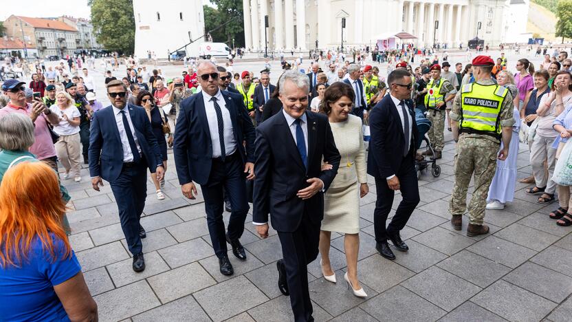 Lietuvos ginkluotųjų pajėgų vėliavų, būrių ir vadų rikiuotė