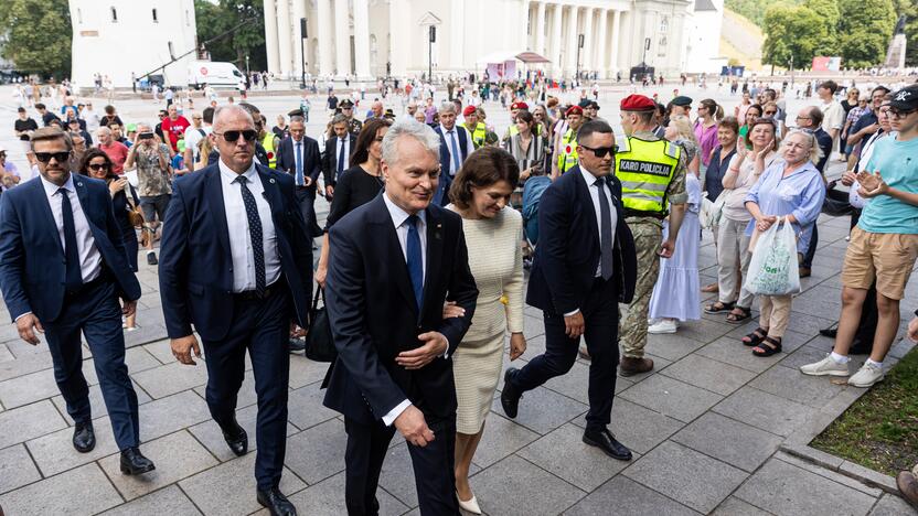 Lietuvos ginkluotųjų pajėgų vėliavų, būrių ir vadų rikiuotė