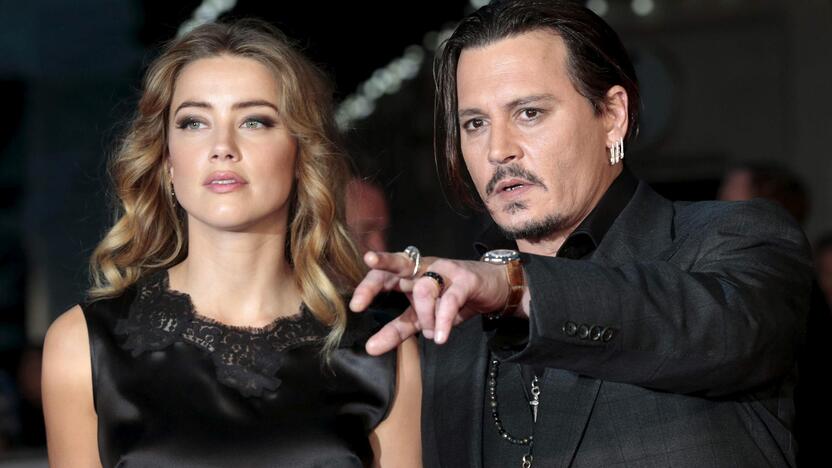 Amber Heard ir Johnny Deppas