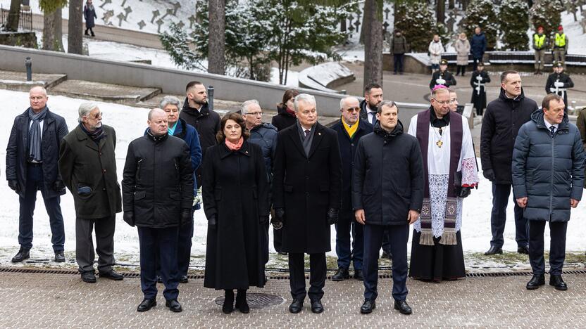 Žuvusiųjų pagerbimo ceremonija Antakalnio kapinėse