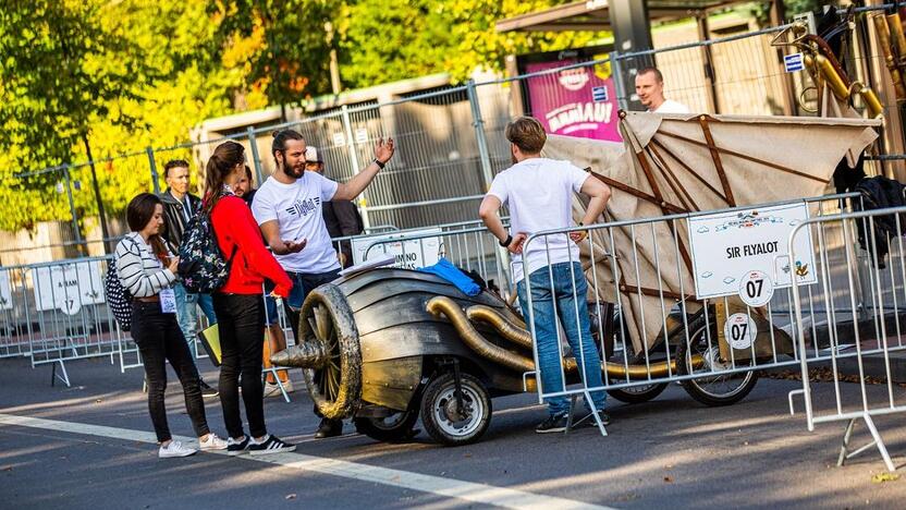 Pasiruošimas „Red Bull muilinių lenktynėms“