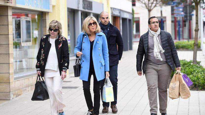 Michele Marchand (kairėje) su Brigitte Macron