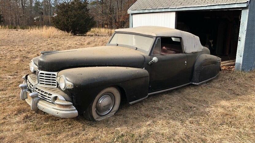 Surado: 1948-ųjų "Lincoln Continental V12 Cabriolet" buvo aptiktas neprižiūrimoje ūkio valdoje JAV.