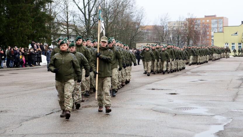 Planai: išmokę naujų dalykų kariai galės dalyvauti tarptautinėse pratybose Vokietijoje.