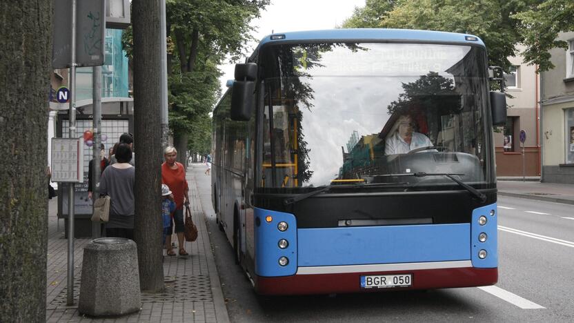 Maršrutas: birželio 11-ąją dėl Klaipėdoje vyksiančios Dainų šventės trumpam keisis autobusų tvarkaraščiai ir įlaipinimo bei išlaipinimo stotelių vietos.