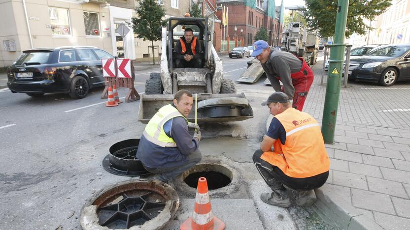 Išvados: Kontrolieriaus tarnyba, įvertinusi gatvių remonto darbų planavimą ir vykdymą, pastabų savivaldybės administracijai neturėjo.