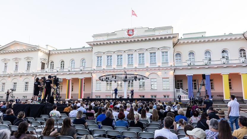 Kandidatų į Lietuvos prezidentus debatai S. Daukanto aikštėje