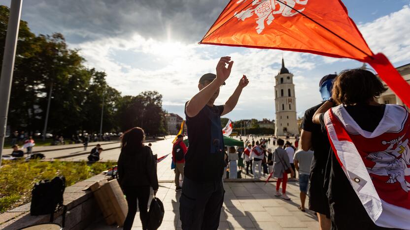 Baltarusių mitingas Katedros aikštėje