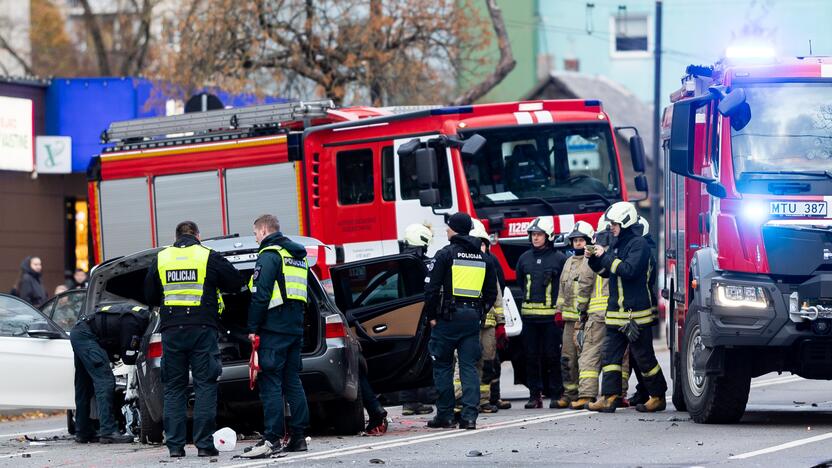 Trijų automobilių avarija Vilniuje