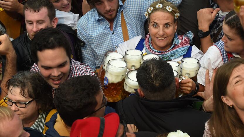 Prasidėjo alaus festivalis „Oktoberfest“